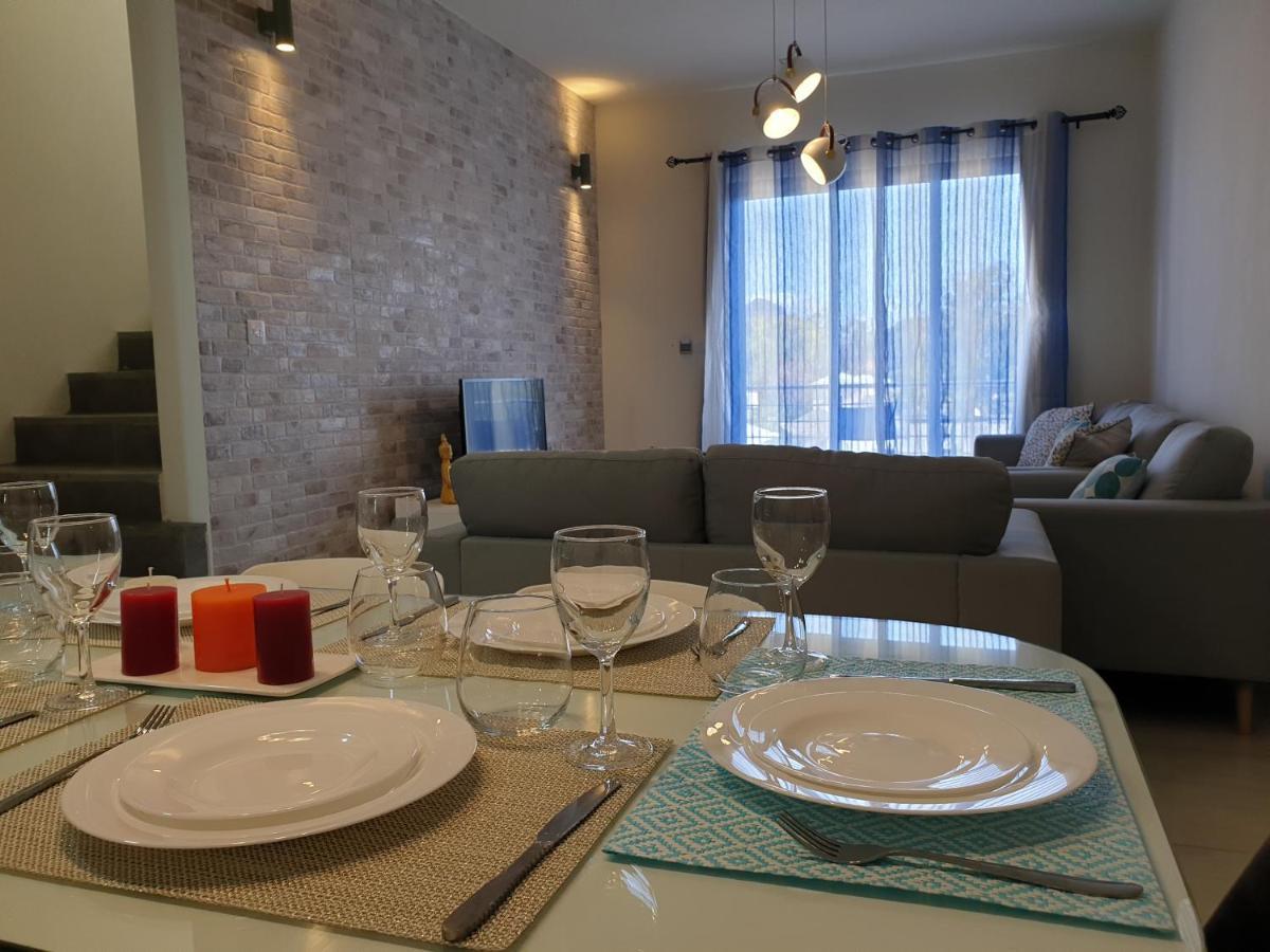 Westwood Luxury Penthouse With Private Roof Top Ref 15847 Flic en Flac Exterior photo