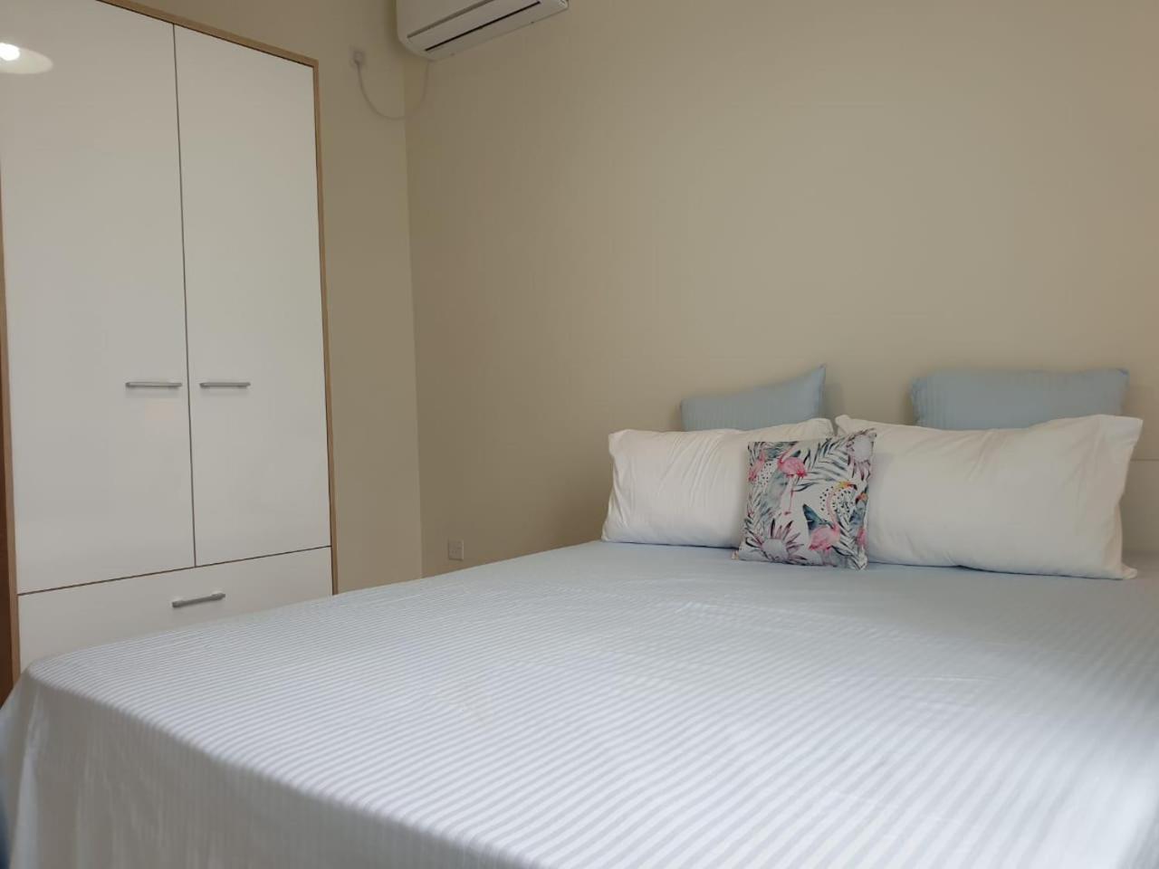 Westwood Luxury Penthouse With Private Roof Top Ref 15847 Flic en Flac Exterior photo